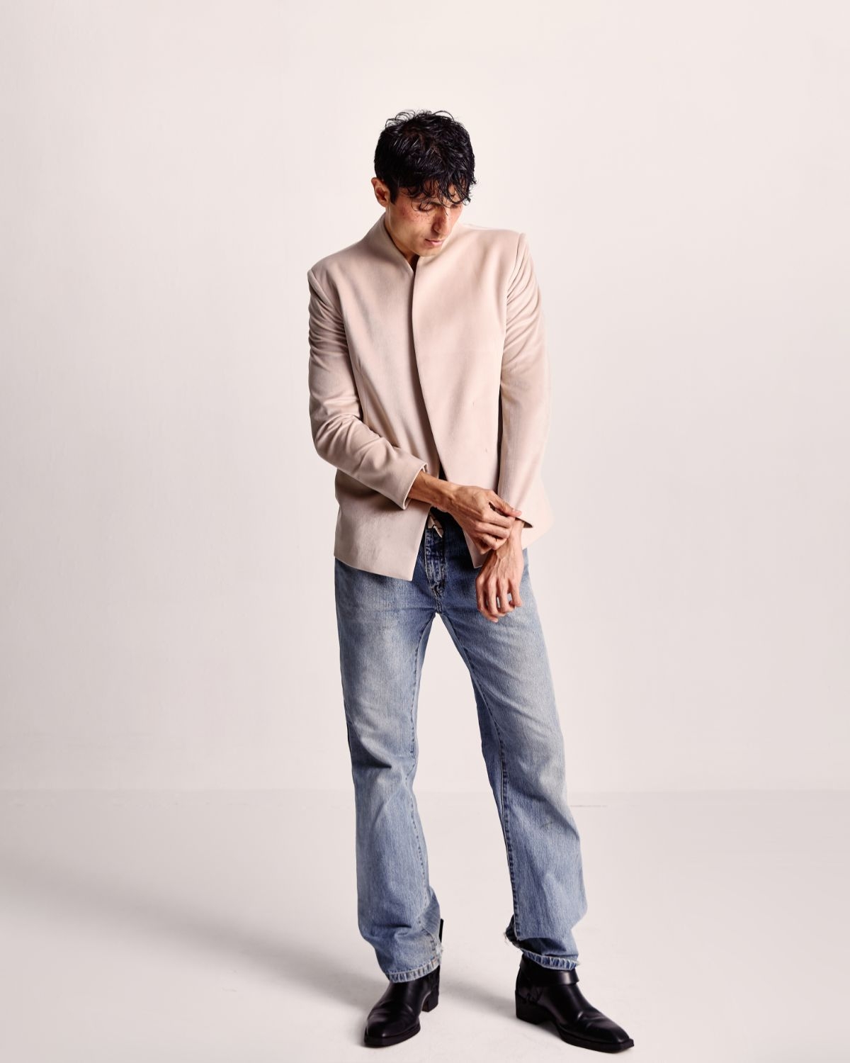 EON COLLARLESS BLAZER