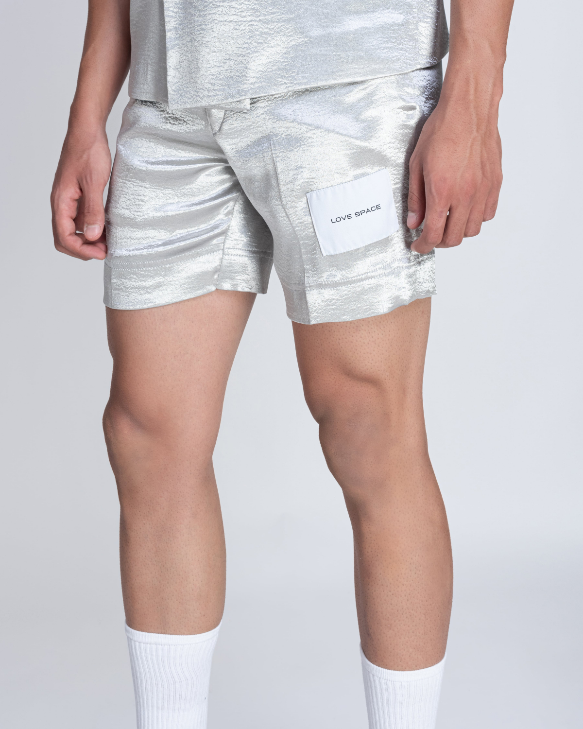 METALLIC SILVER SHORTS