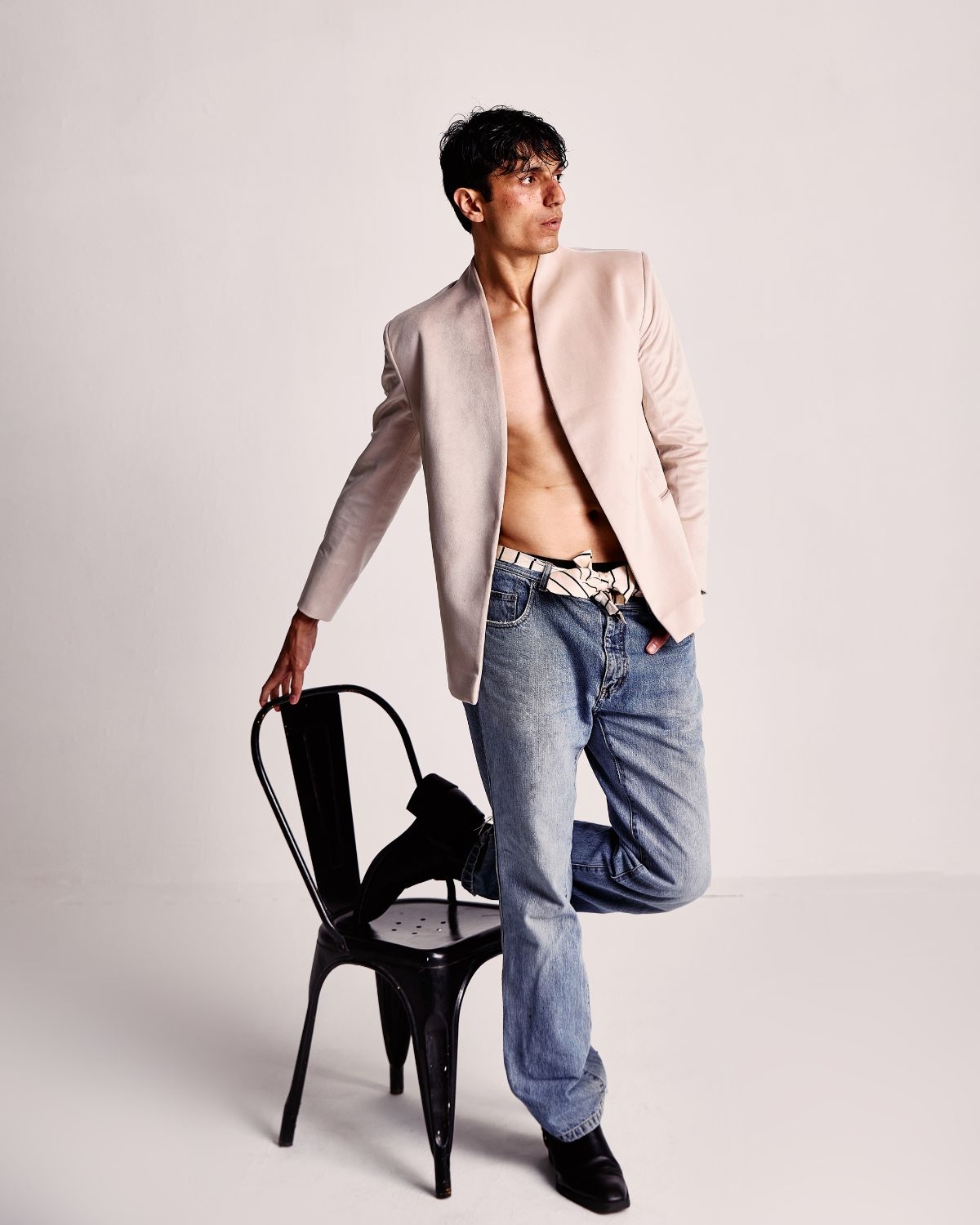 EON COLLARLESS BLAZER